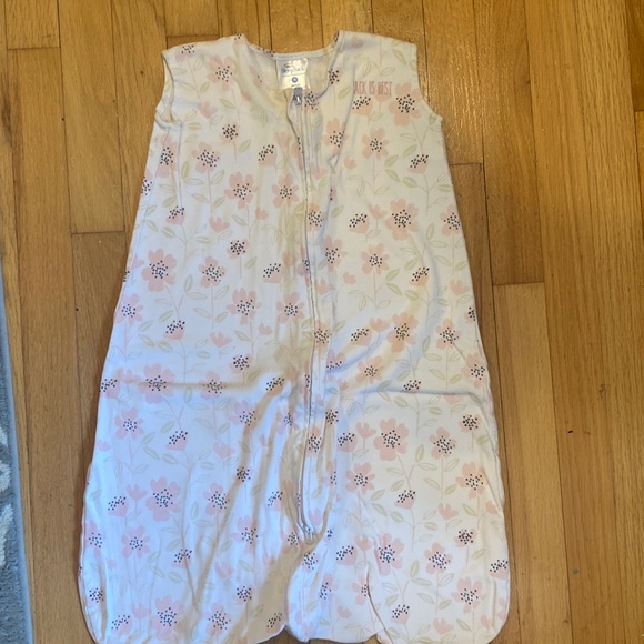 Halo Floral Sleep sack. Size M - Picture 1 of 3